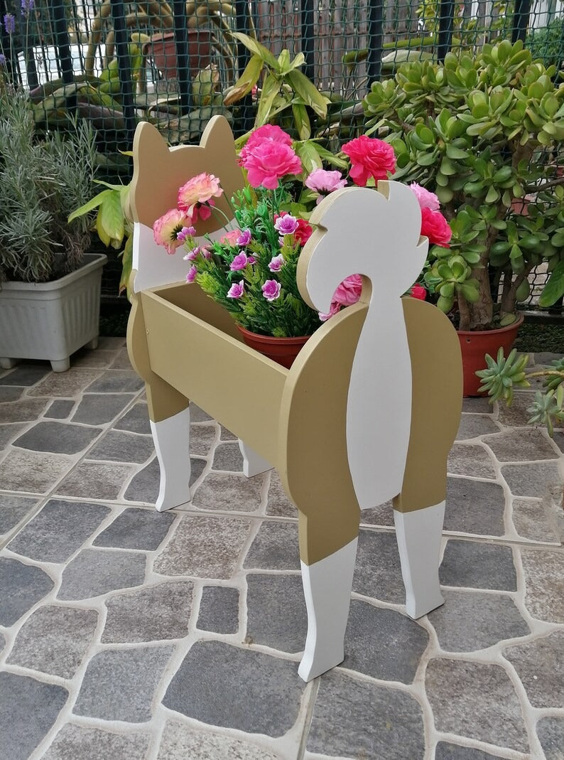 Akita Dog Planter - Wooden Planter Box - DIY Kit - Realistic Dog Garden Plant Holder